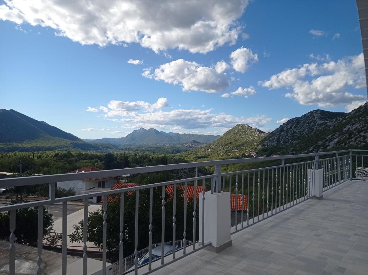 Holiday Home Horizonte With Jacuzzi Gornja Brela Eksteriør bilde