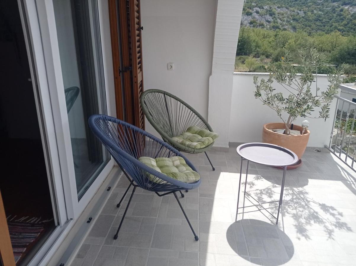 Holiday Home Horizonte With Jacuzzi Gornja Brela Eksteriør bilde