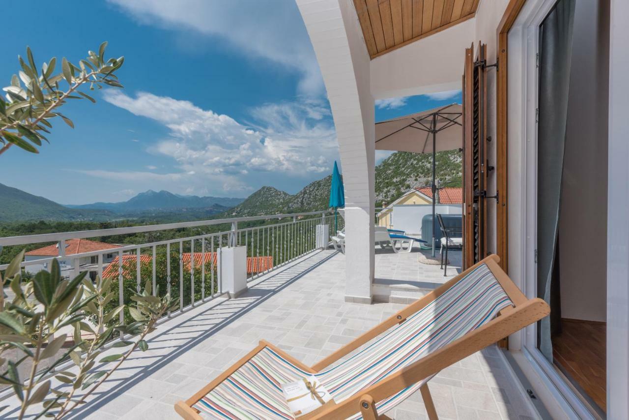 Holiday Home Horizonte With Jacuzzi Gornja Brela Eksteriør bilde